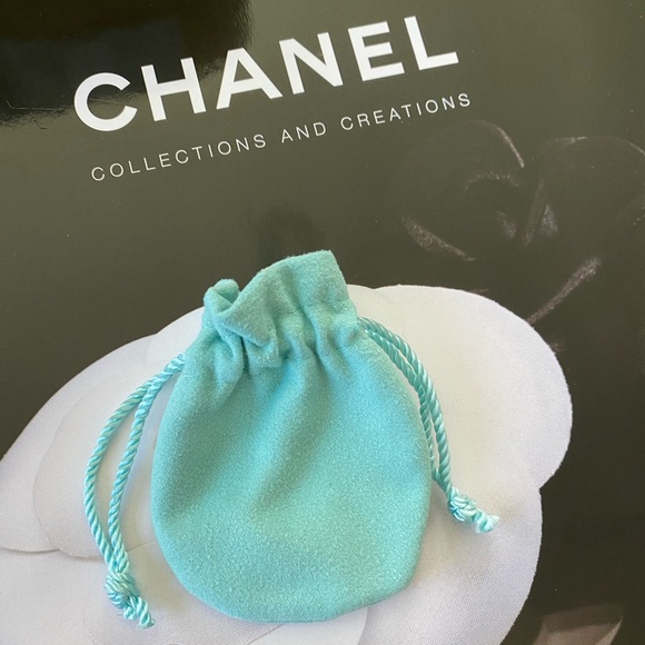 ✨SOLD OUT✨Sparkling Silver Circles✨ - Picture 6 of 6